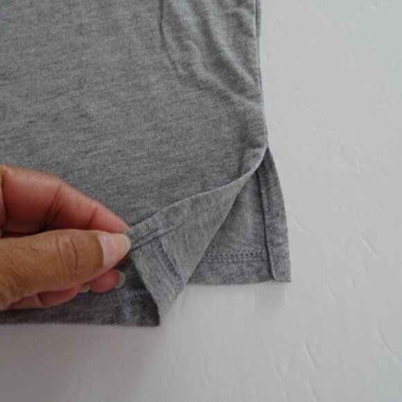 The Secret Life Of Pets Heather Gray Pocket T-Shirt Girls Size S Short Sleeve - Picture 4 of 6